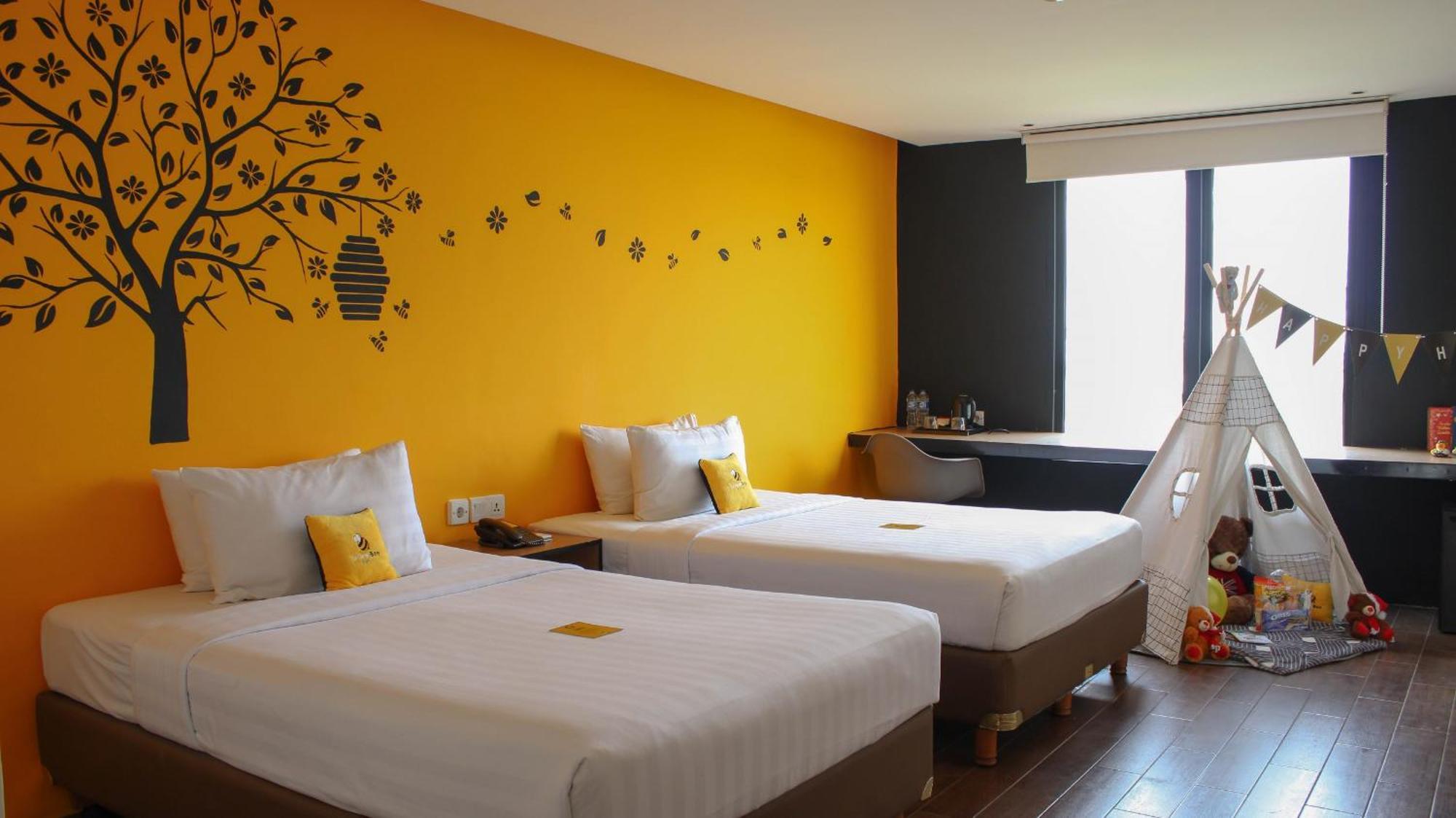 Yellow Bee Tangerang Eksteriør billede